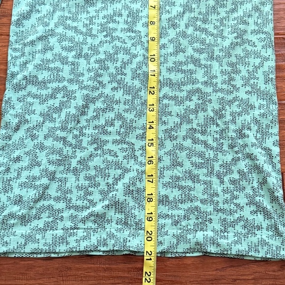 Athleta Momentum Seamless Top Printed Teal Black Design Long Sleeve, Small - Picture 5 of 7